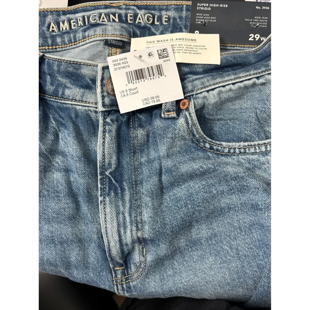 American Eagle Women's Super High Rise Distressed Mom Jeans Size 8 Short NWT - Picture 8 of 9